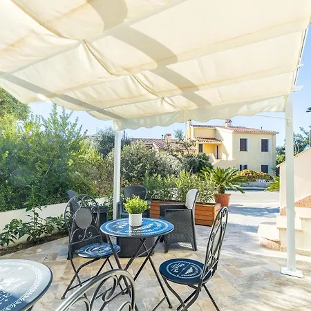 Acquazzurra Guest house Tortoli