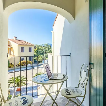 Πανσιόν Acquazzurra Tortolì