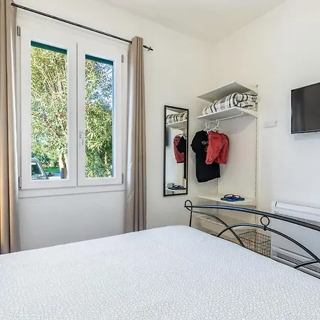 Acquazzurra Maison d'hôtes 3*
