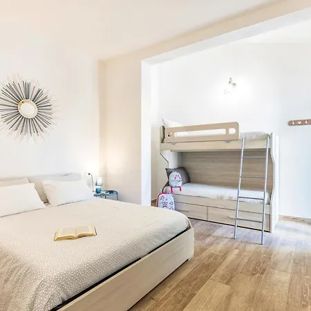 Acquazzurra Πανσιόν 3*